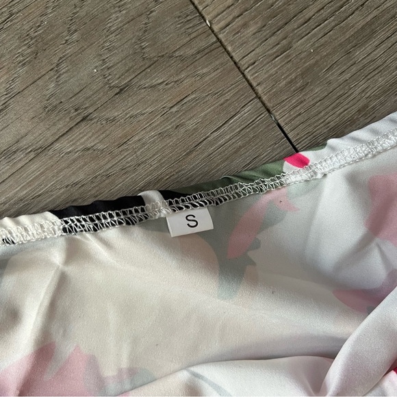 SHEIN White and Black One Shoulder Sundress - Picture 4 of 5